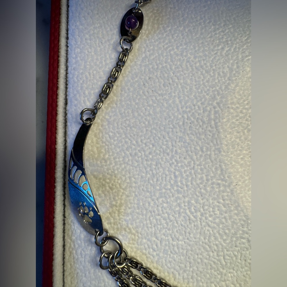 Wild Bryde Wolf Necklace with Amethysts - Picture 4 of 6